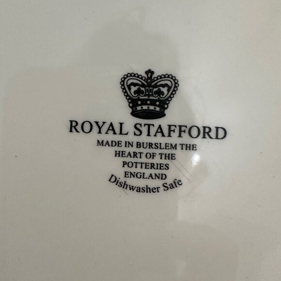 Royal Stafford Halloween Witch Black Cat Dining Plate set of 4 - Picture 3 of 3